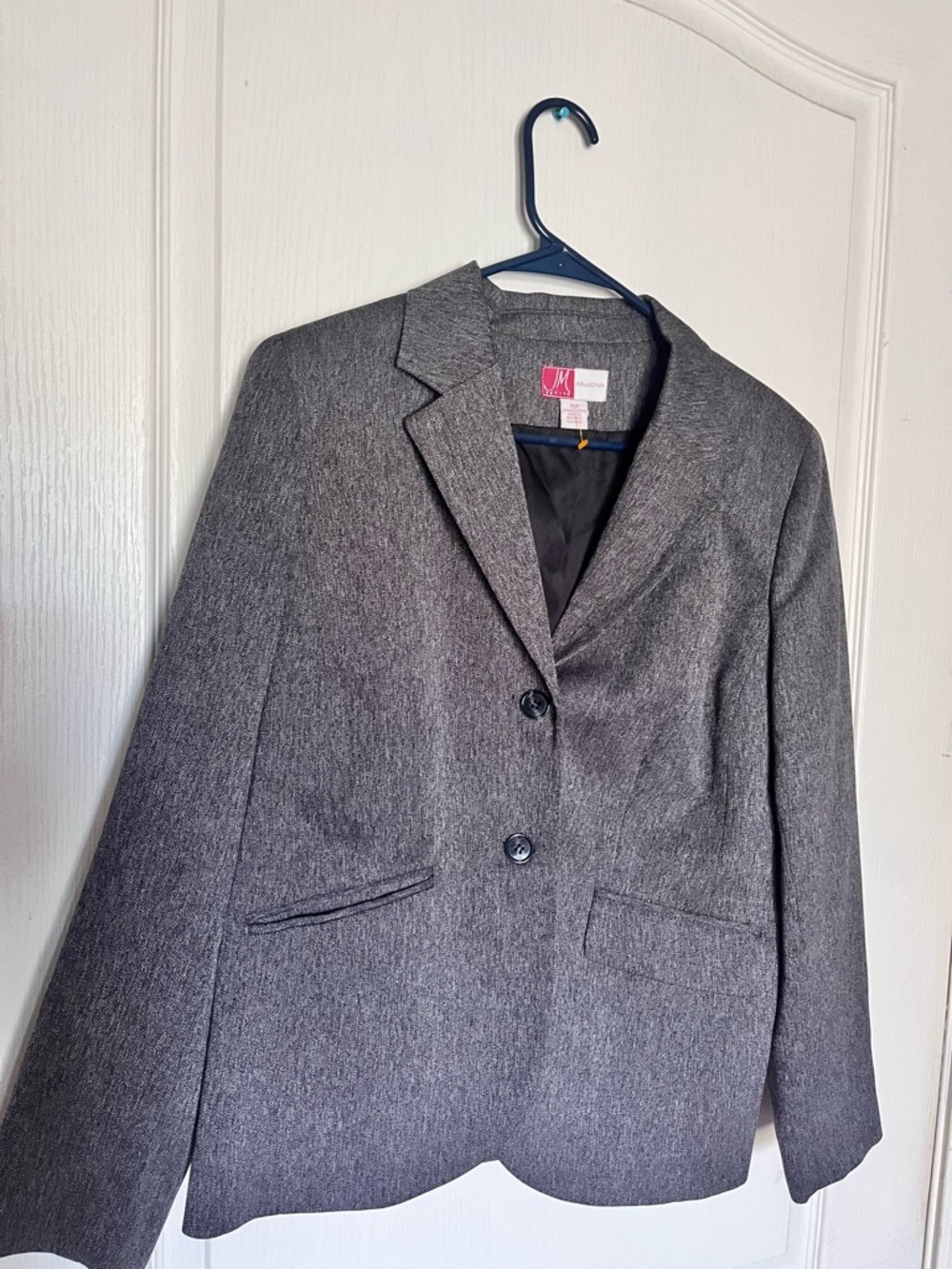 JM Collection Women's Gray Two-Button Suit Jacket